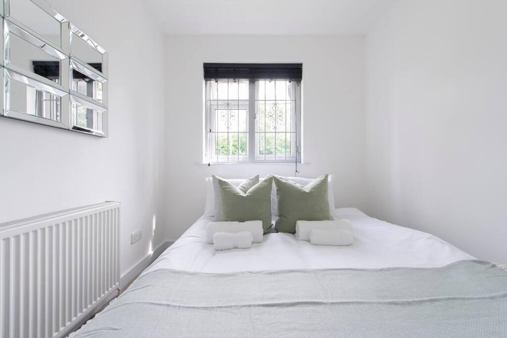 2 Bedroom Modern Urban Sanctuary 1Cc - Cherrydeal London Eksteriør billede
